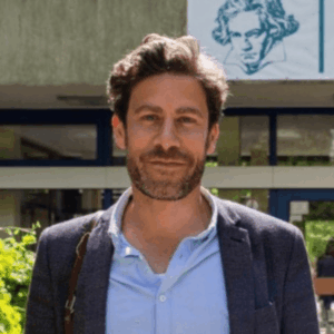 Philip Elsen
Politiklehrer und Fachbereichsleiter Gesellschaftswissenschaften, Beethoven Gymnasium Berlin