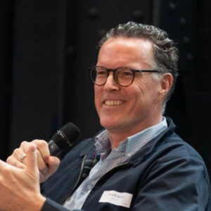 Felix Kröncke Managing Director, Ahrend